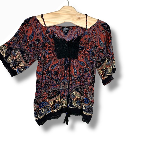 Angie‎ Paisley Print Top 2X Black Lace Trim Bohemian Blouse Boho - Picture 2 of 4